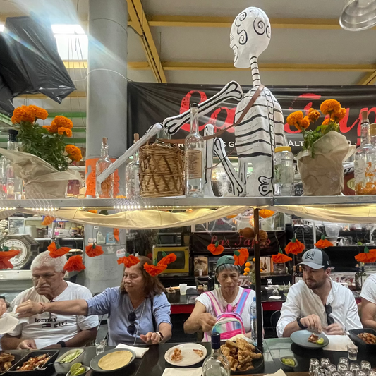 Right in the heart of the market San Juan where you won't be a visitor, you'll be part of daily life. This privileged access is granted with Pachoa México Tours.