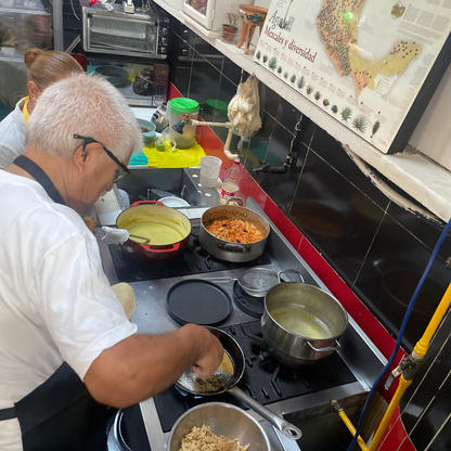 Hands on Work. A cooking class by Pachoa in Market San Juan México City